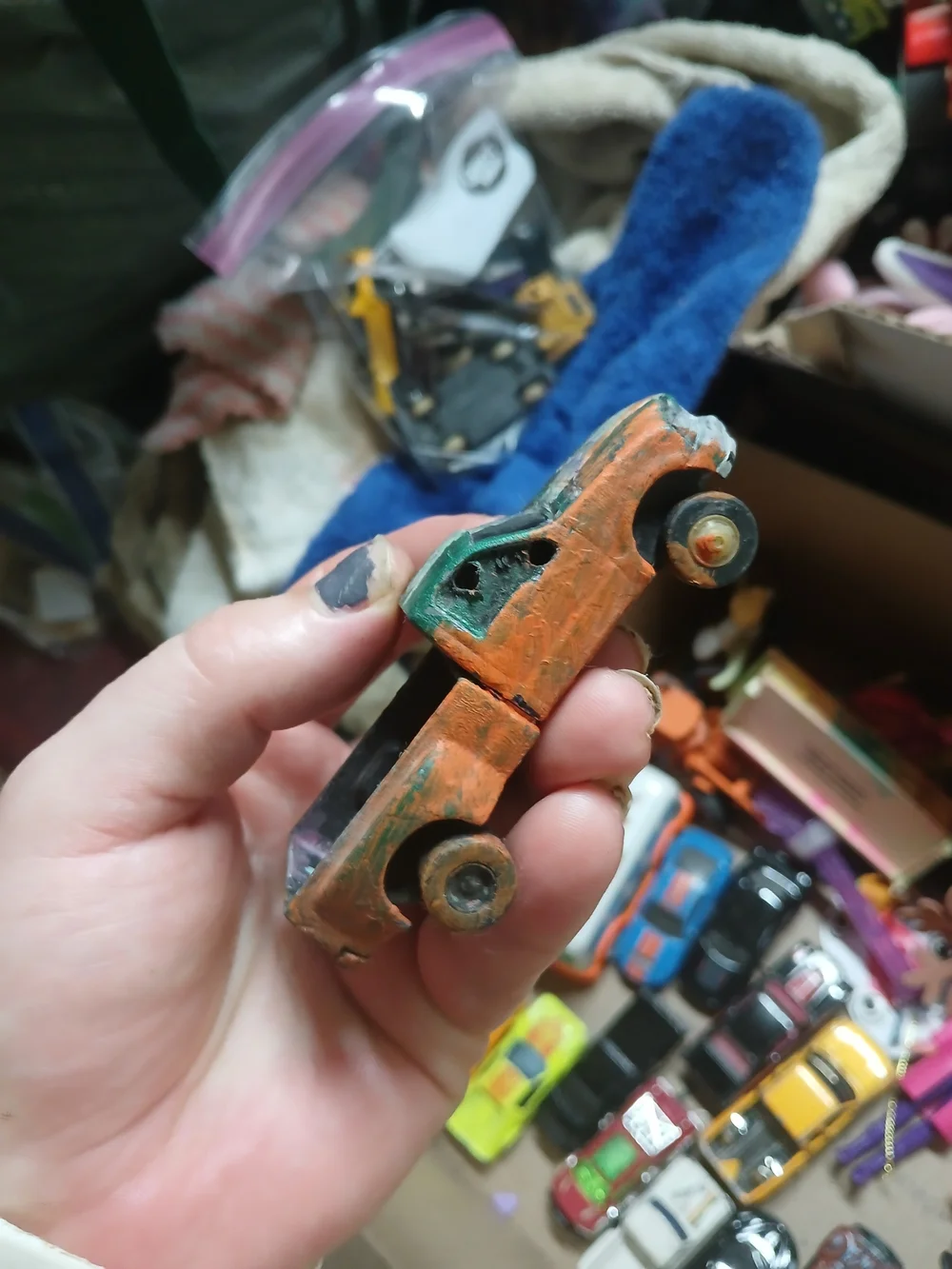 1:64 scale die-cast model is a vintage Hot Wheels Ford F-150 pickup